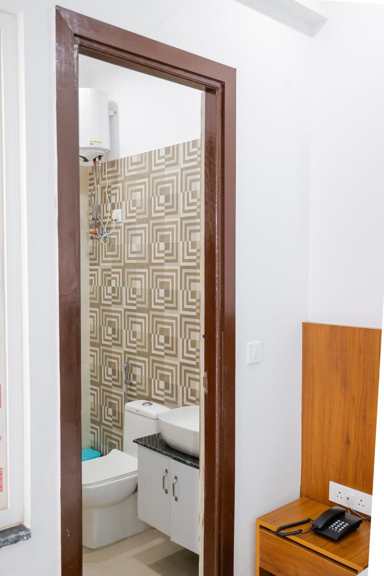 Hotel Parth Inn Rishikesh Exterior photo